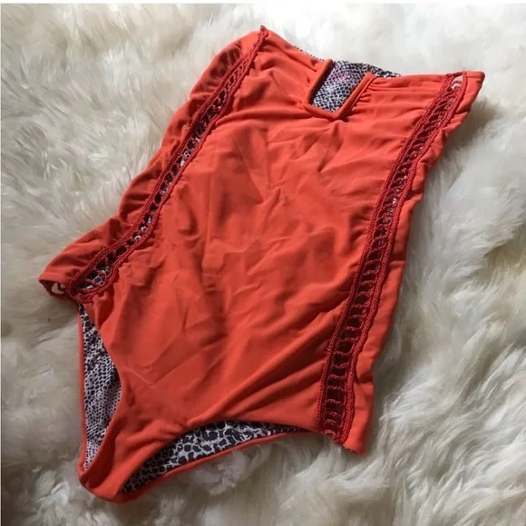 Acacia Mango Africa One Piece - Picture 2 of 3